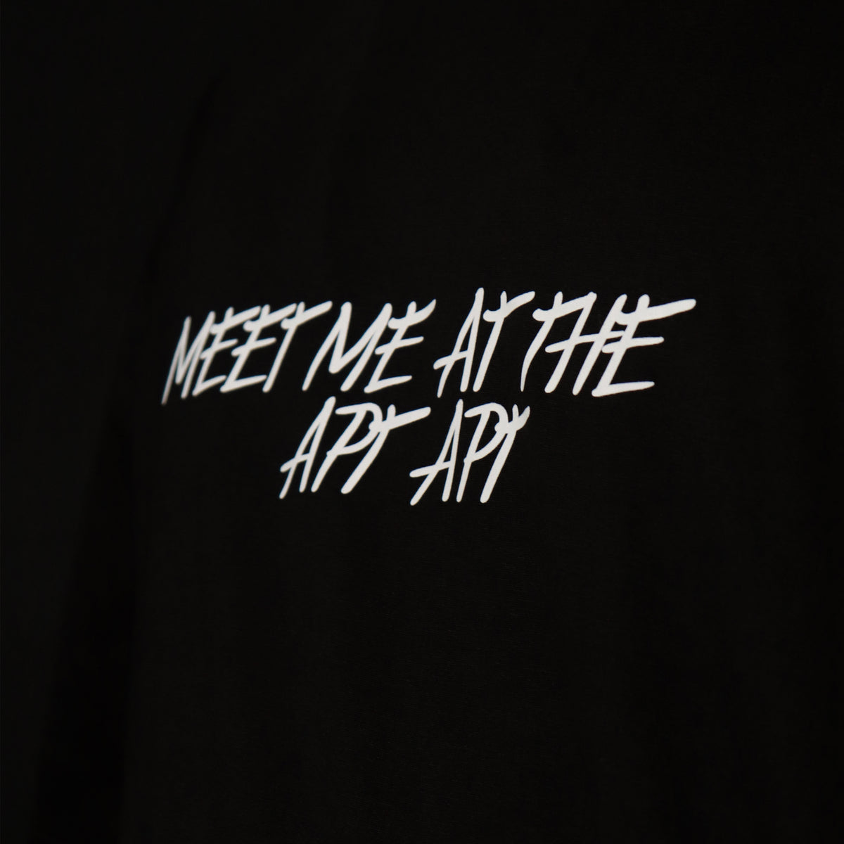 Momo Ayase APT Oversized Tee